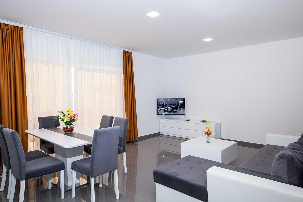 Ivka Apartment *